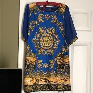 $$Korea & Lady Heritage Printed Shift Dress M